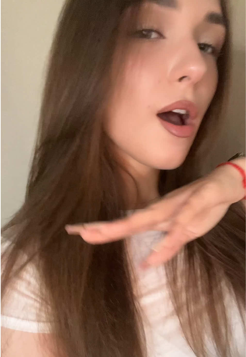 @nia