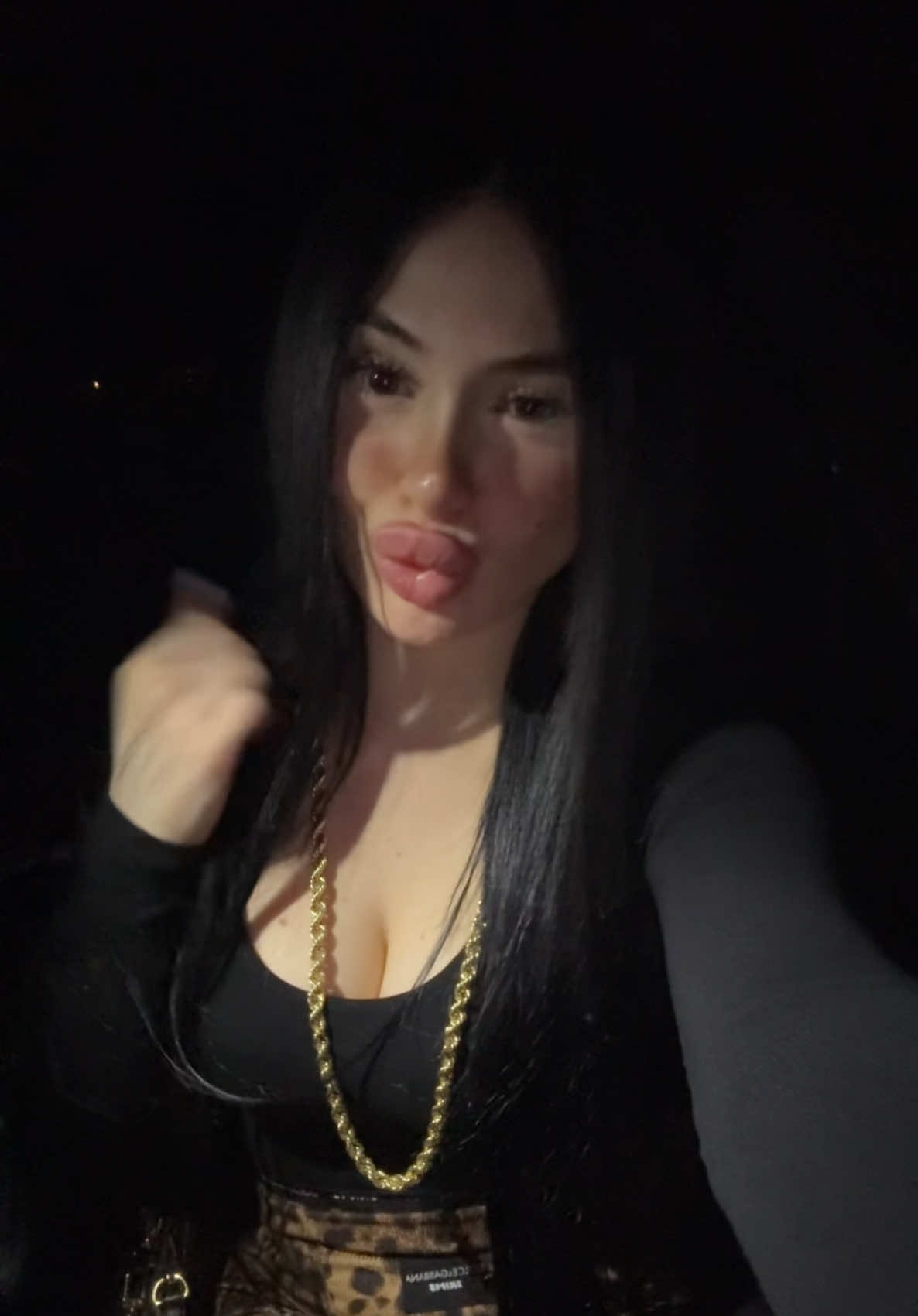 @𝐻𝑒𝓁𝑒𝓃 𝑀𝒶𝓇𝑔𝒾𝑜𝓇𝑒🌟