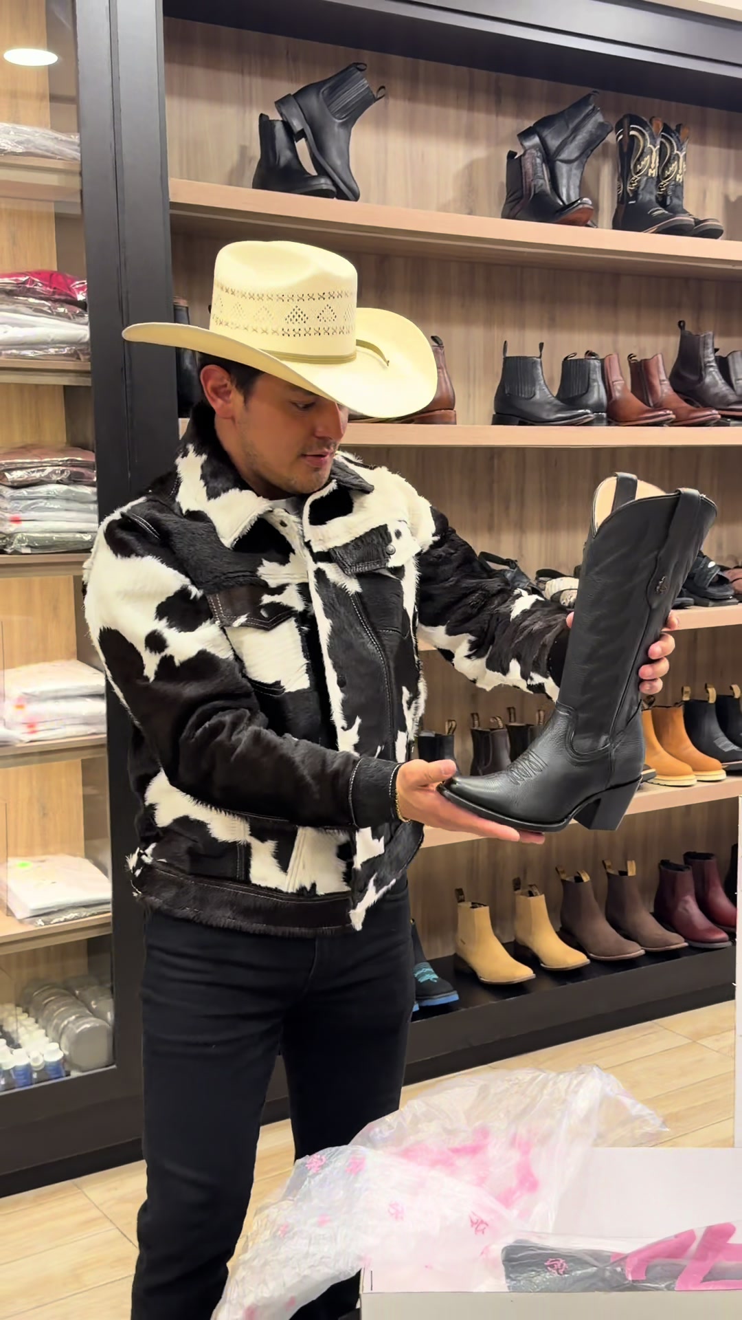 @Lara Boots