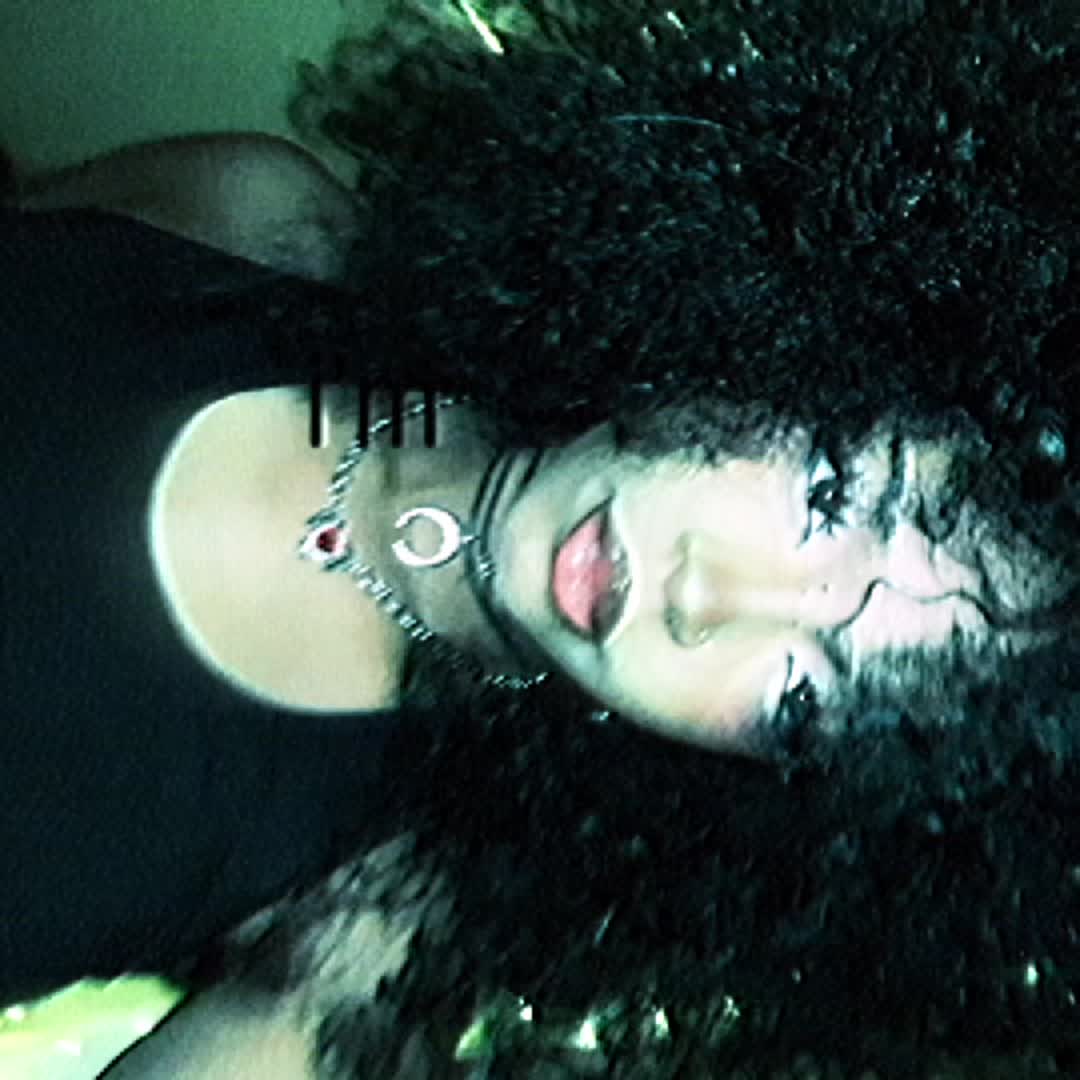 @🌀 K H L O E
