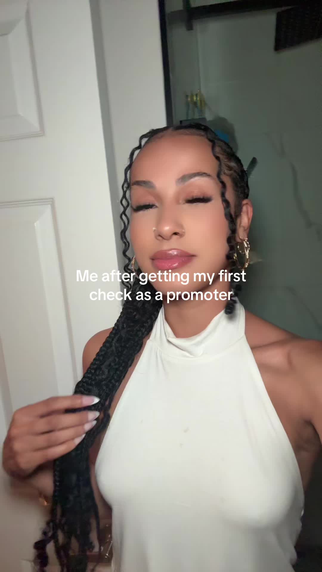 @ELLENIA MIONI