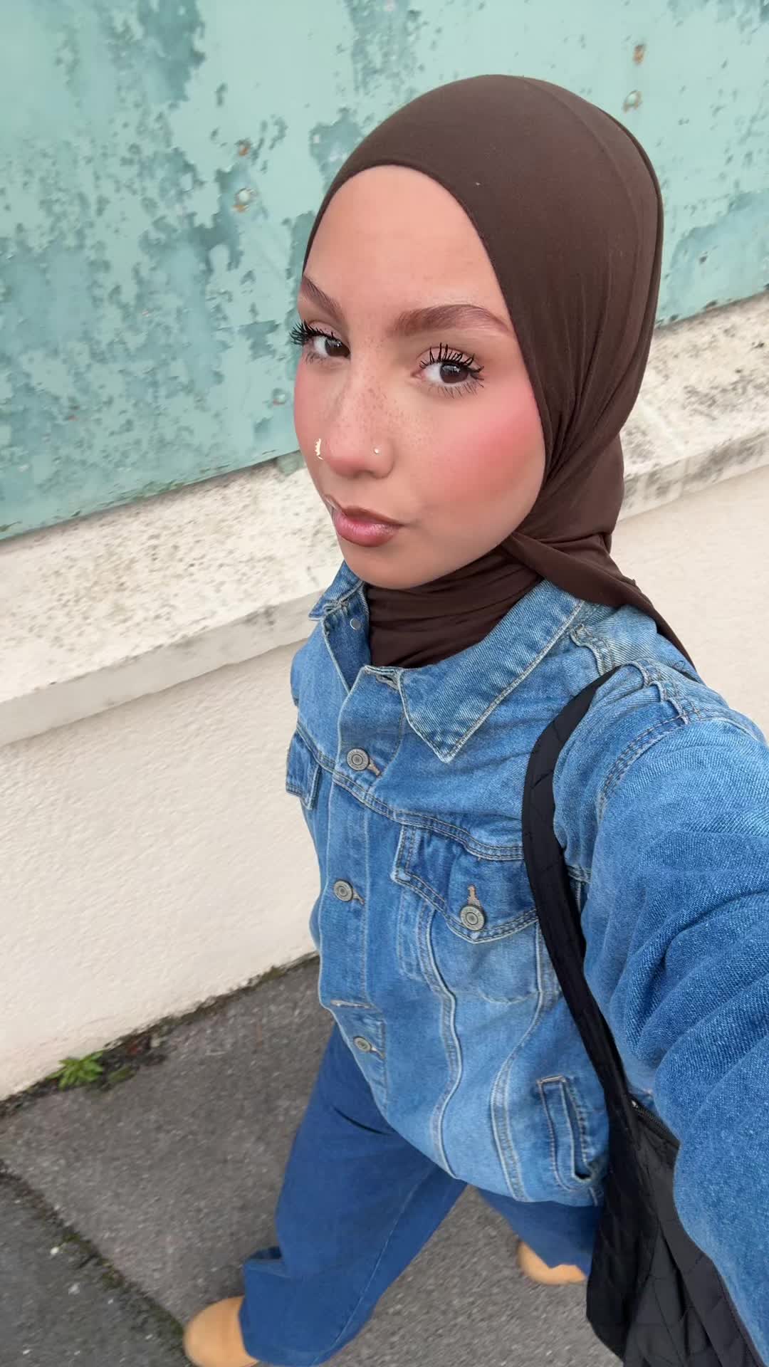 @Đó là tôi🇻🇳🇩🇿