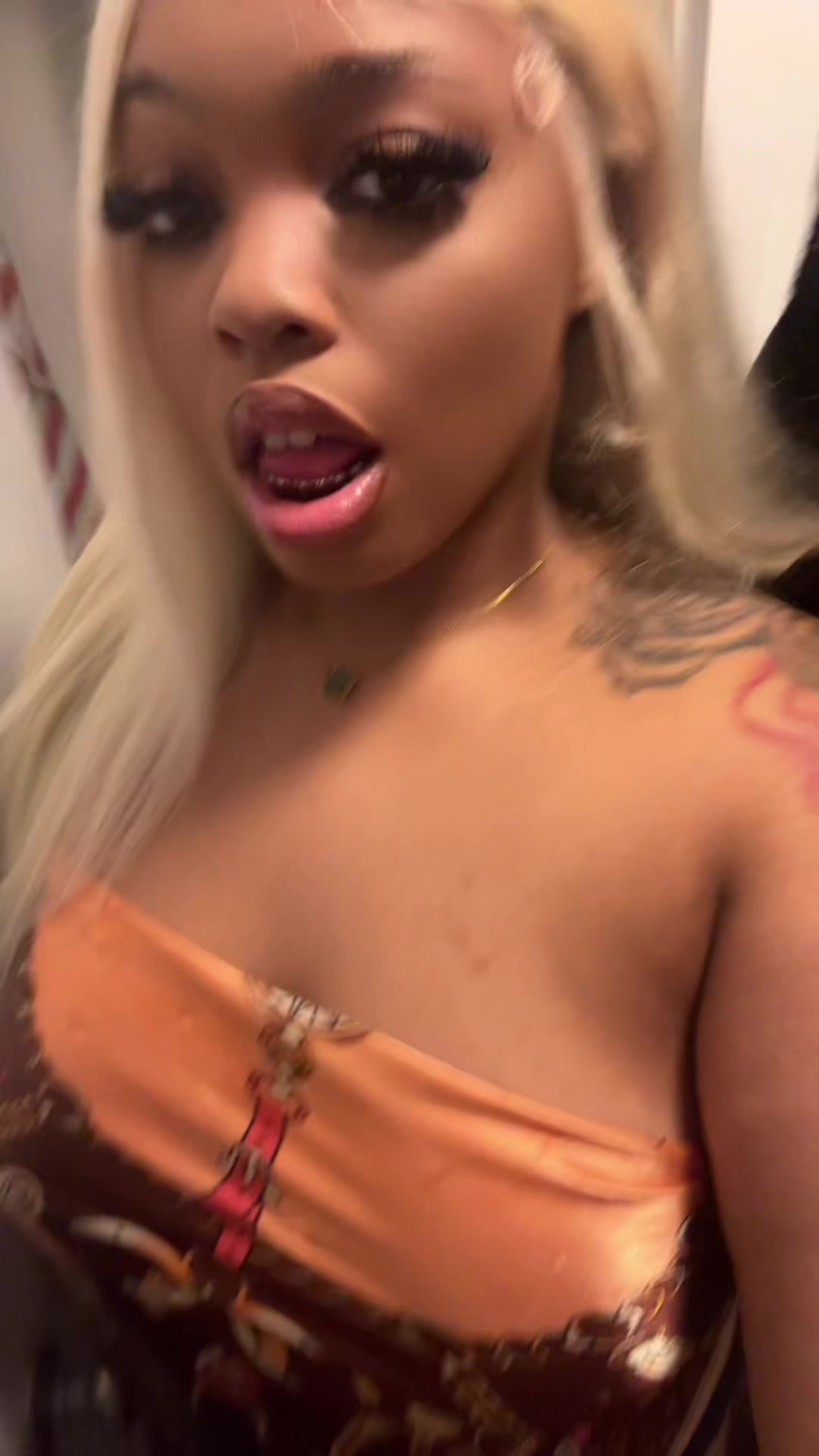 @Leelee