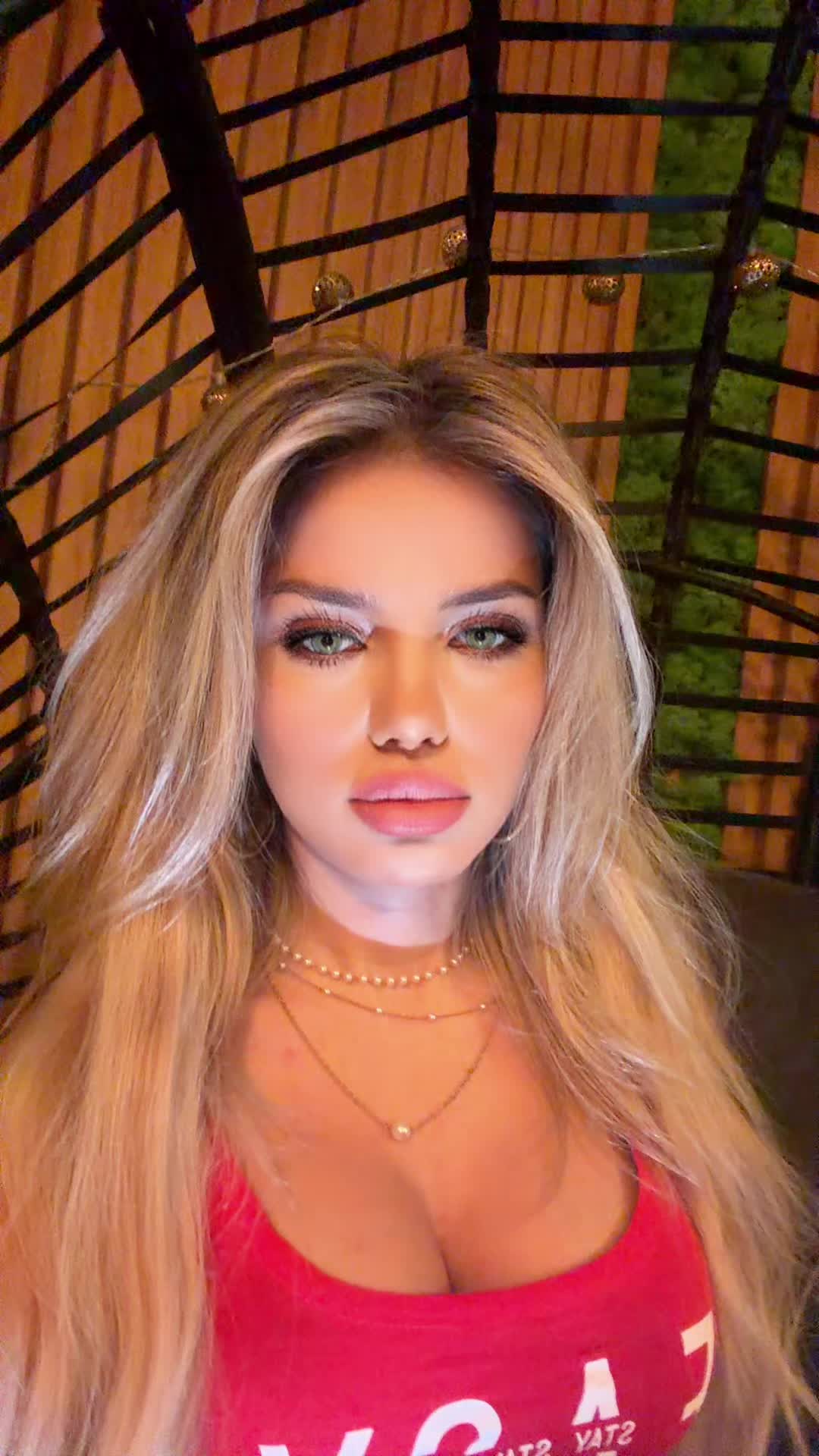 @Cristina_Ailerua