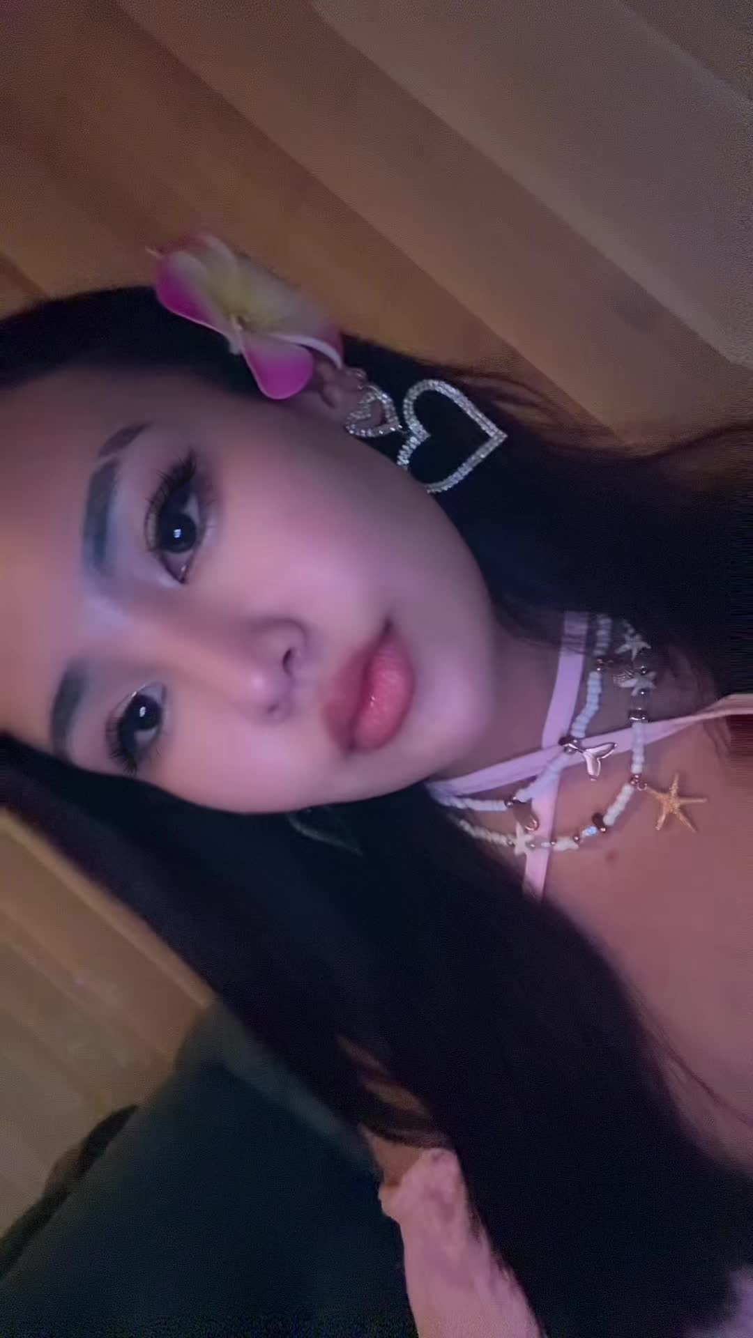 @_adel_