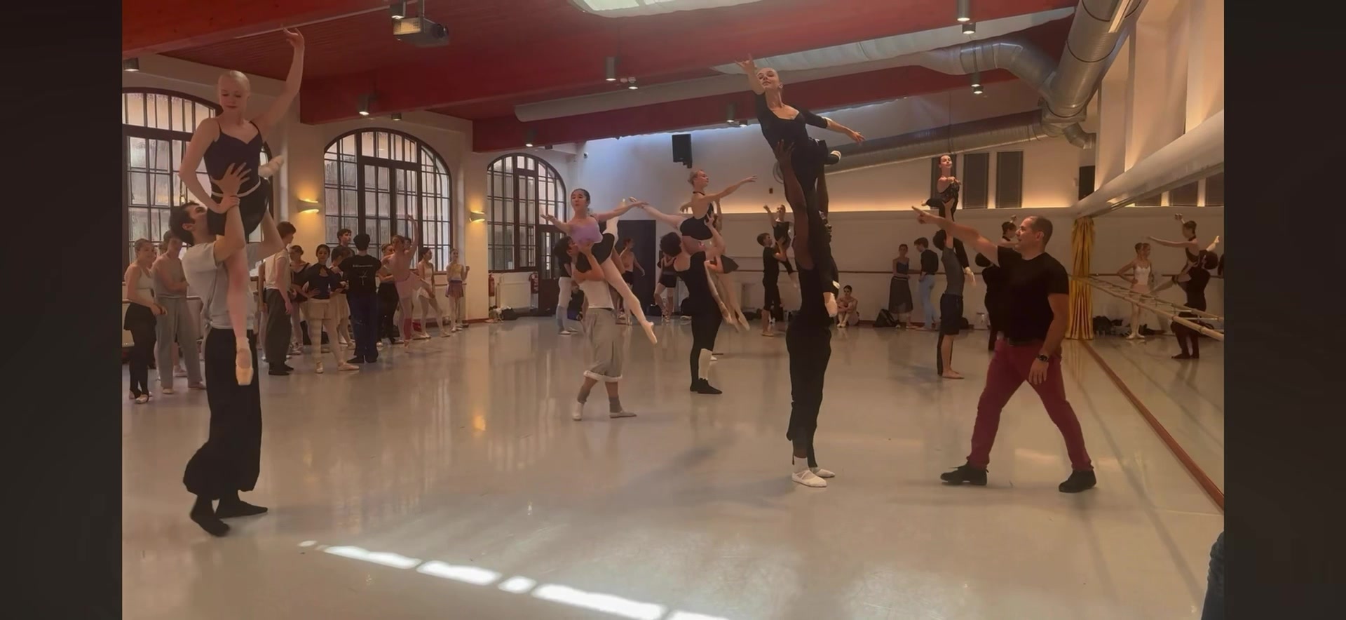 @The_ballet_Phoenix