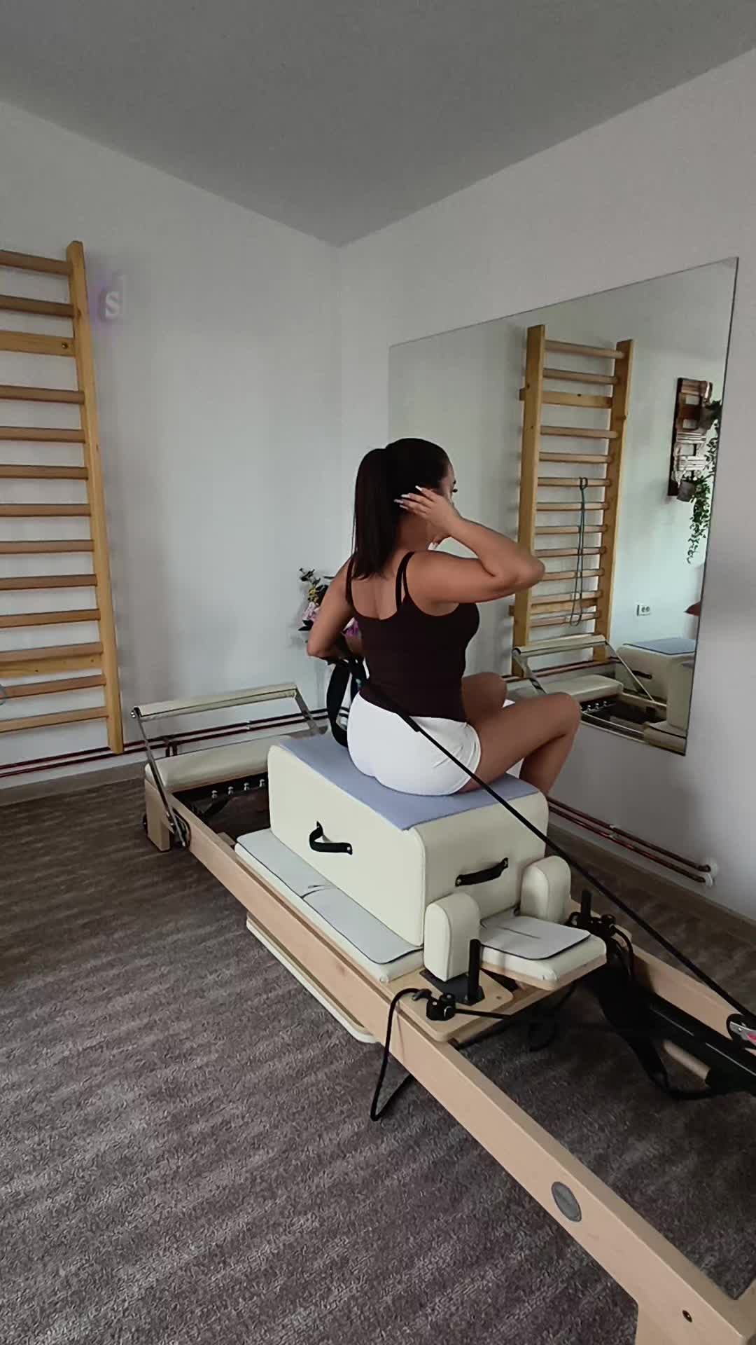 @bodylinestudio_laurapop