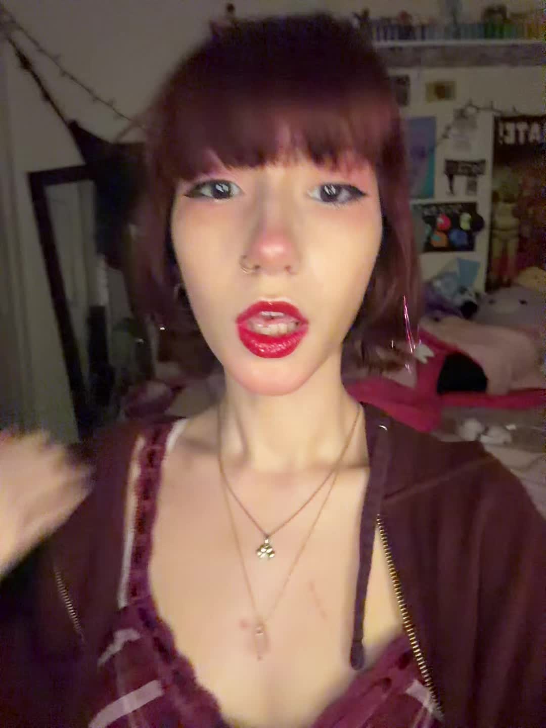 @ellemaxw