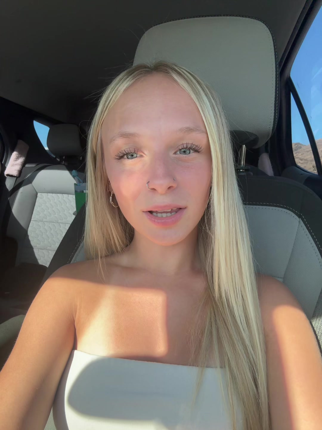@lau._r3n