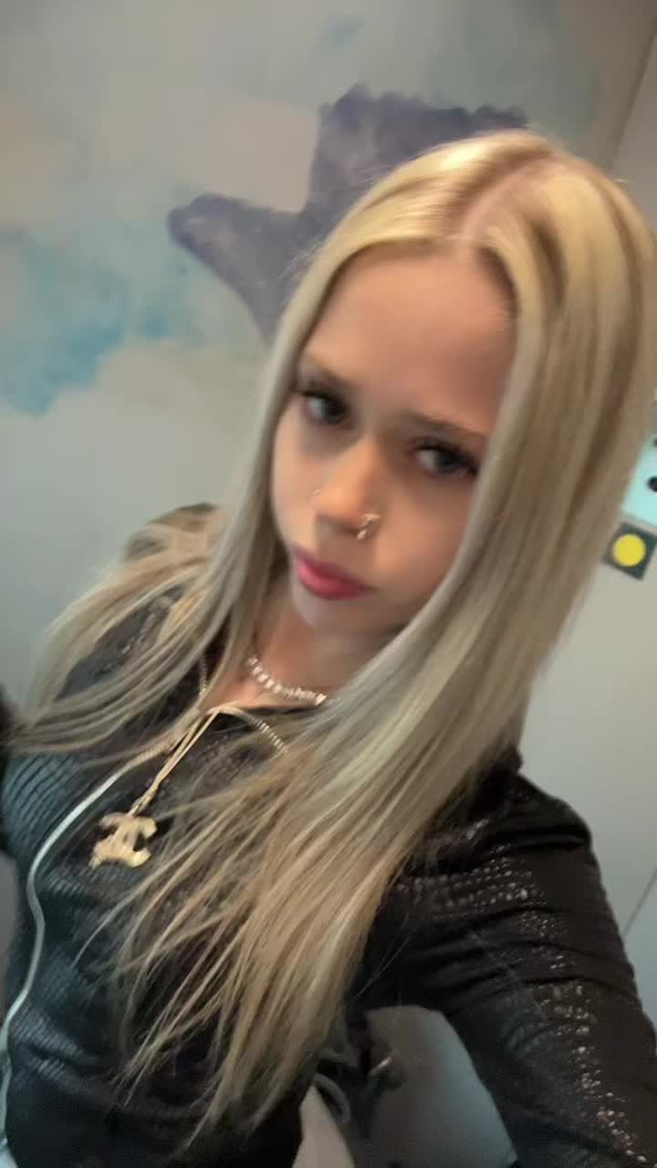 @yo_eeleynora