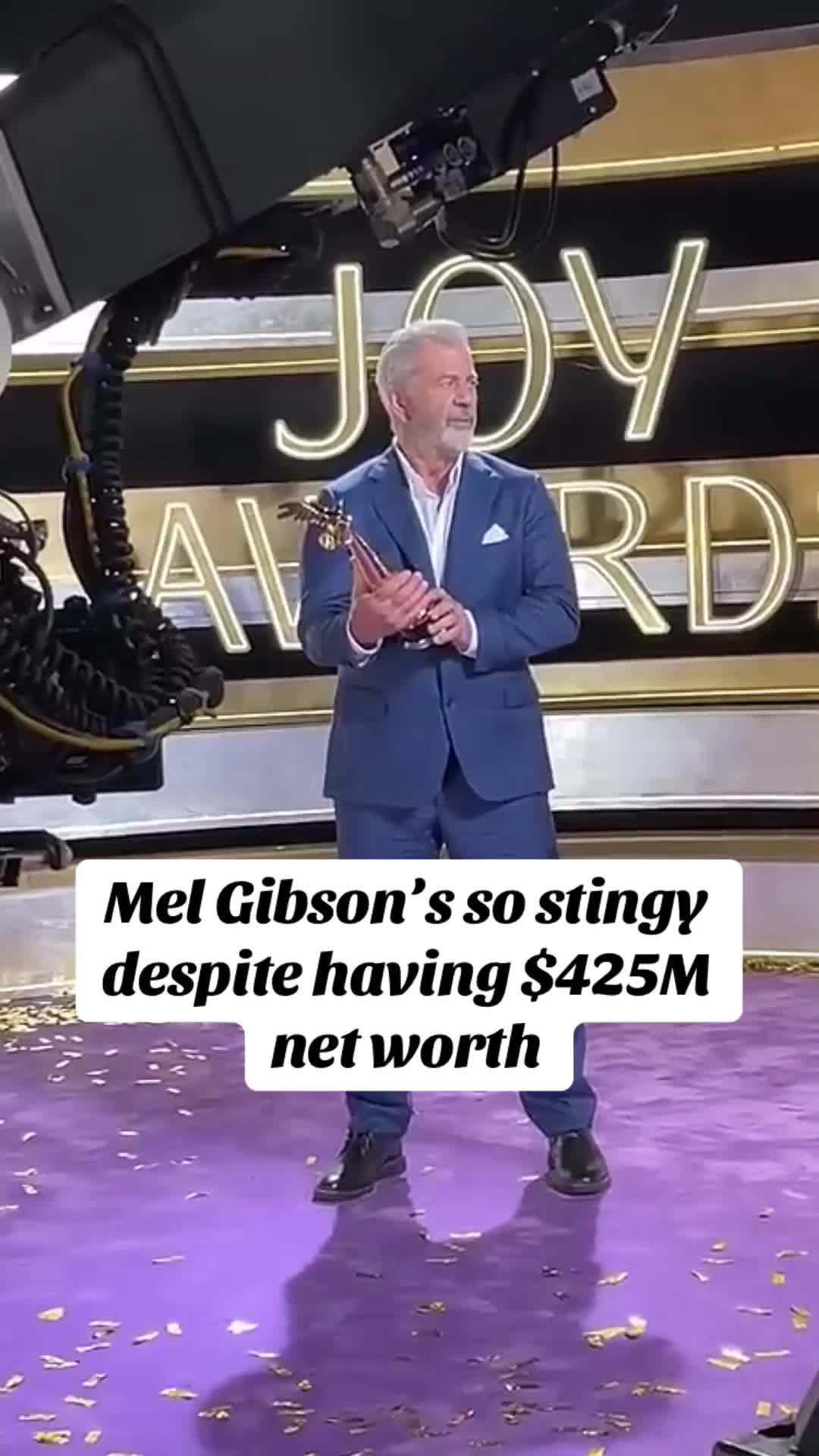 @Hollyweird