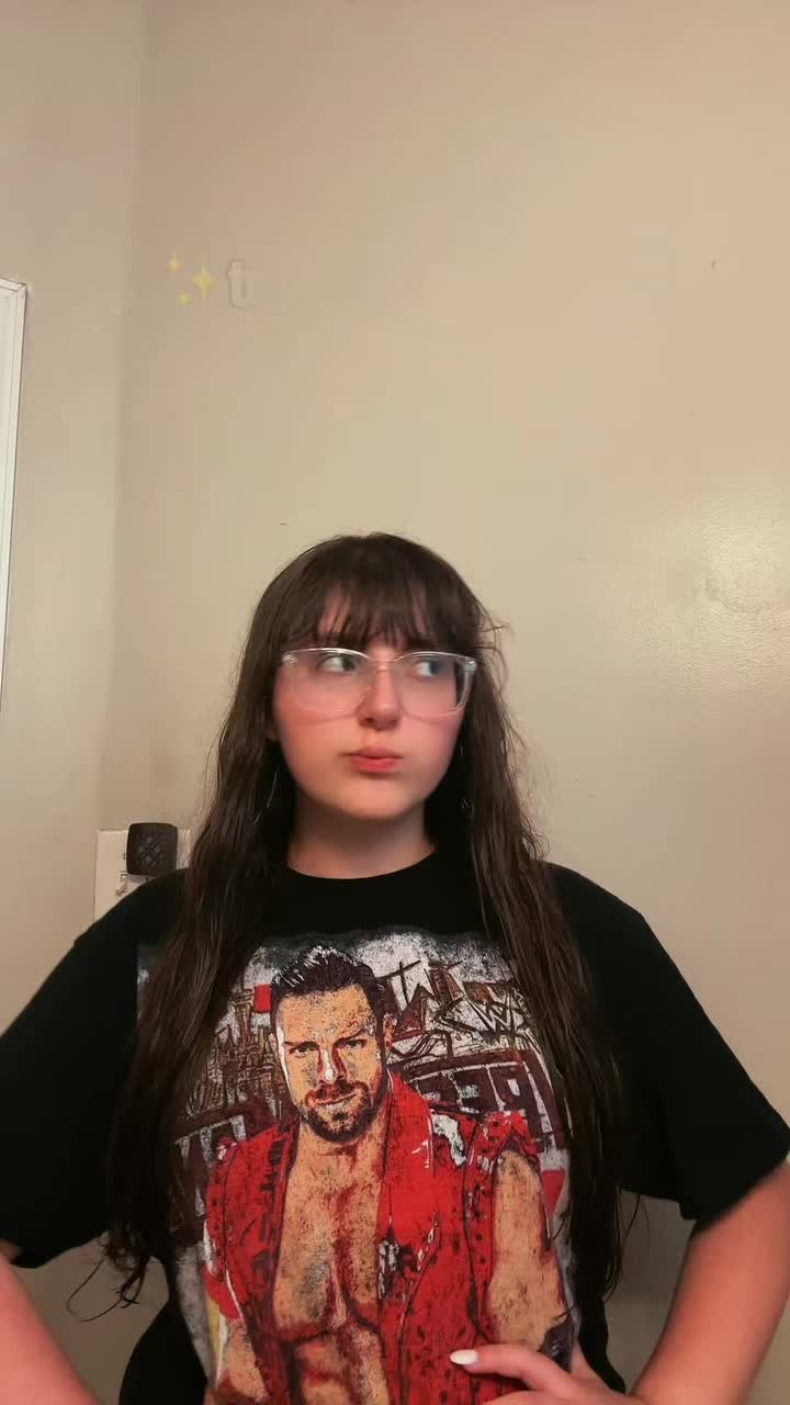@liv.loves.wrestling