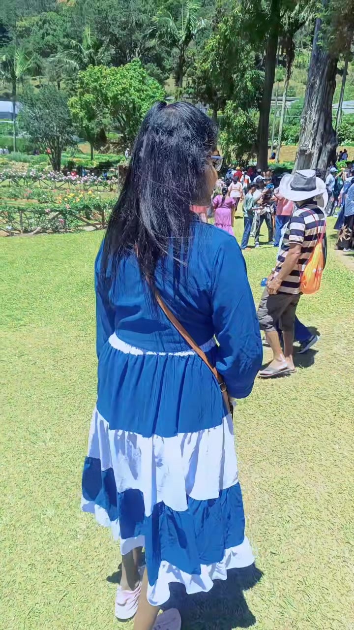 @𝗦𝗮𝘁𝗵𝗶𝘀𝗵 𝗔𝗻𝘂𝗷𝗮🫂💫