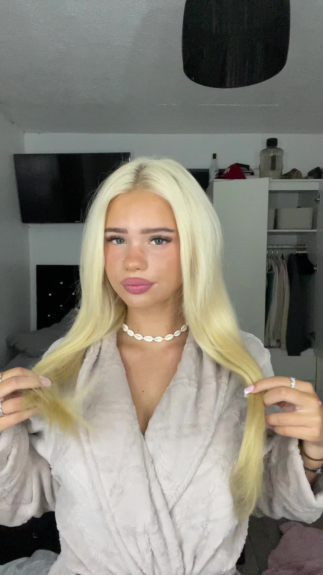 @💎𝐌𝐈𝐊𝐀 𝐁𝐑𝐎𝐎𝐊𝐒💎