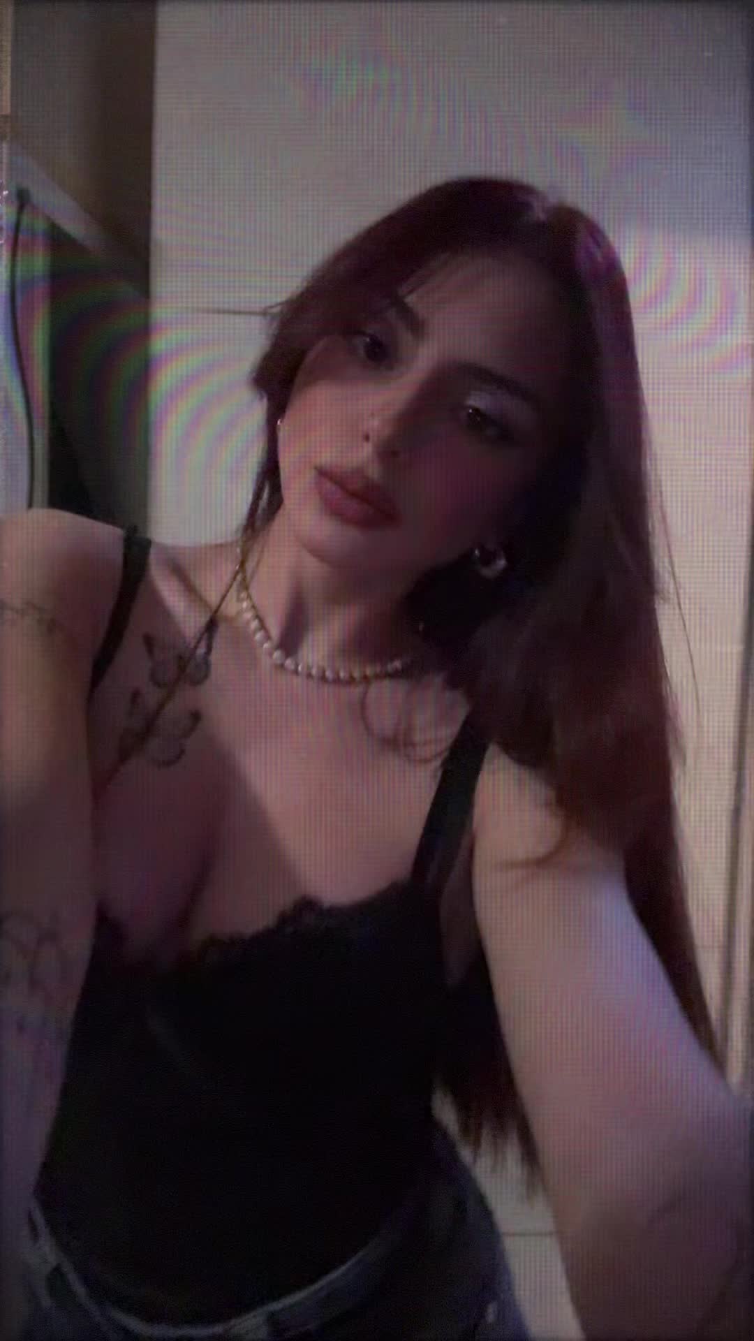 @Sara🤡