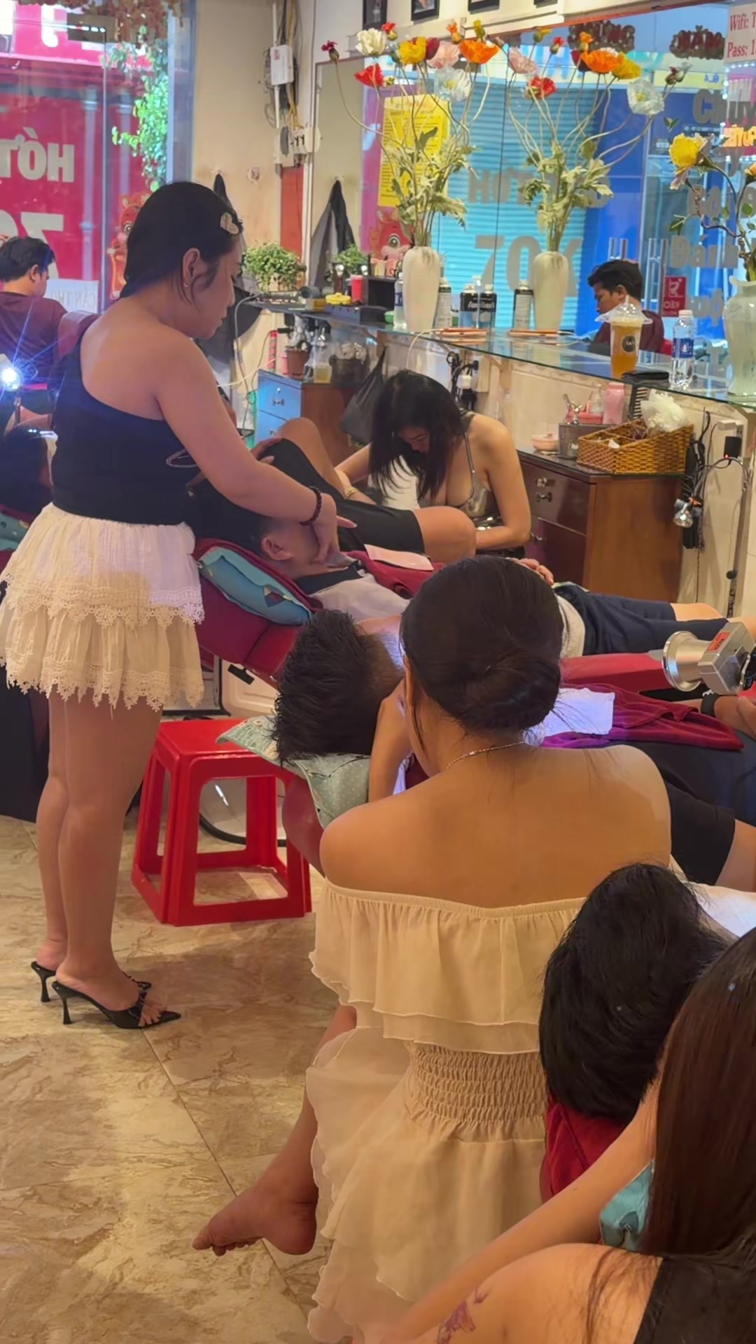 @HỚT TÓC NAM THẢO NGUYÊN Q4