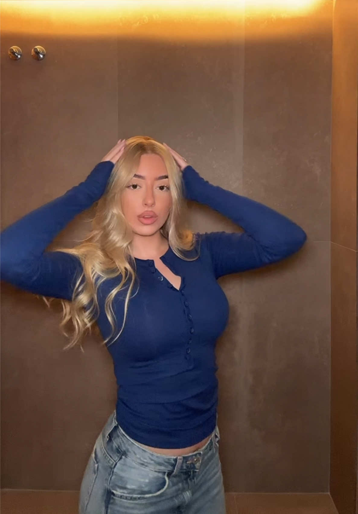 @Carolmtnz_