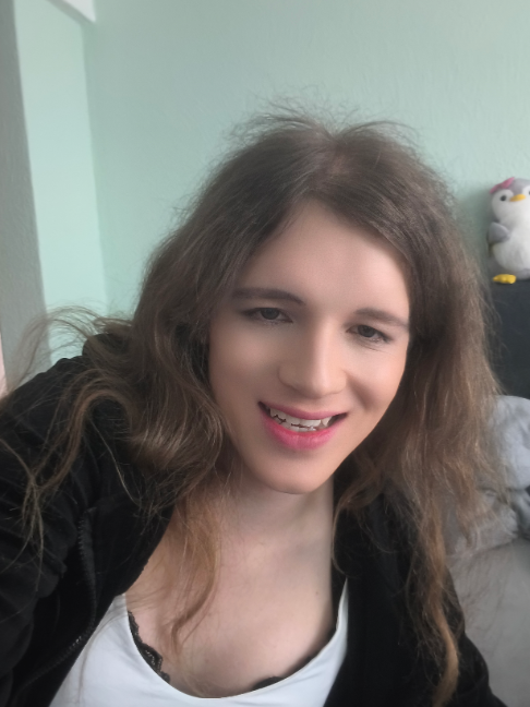 @Laurababyemily