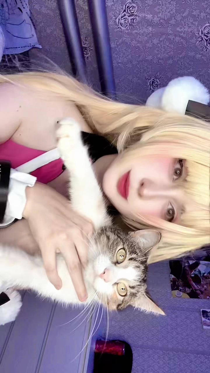@Мышка жена 🐭