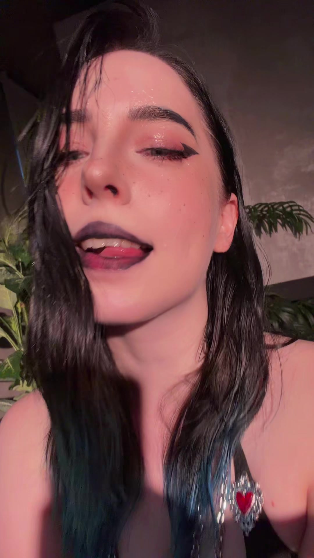 @Mollyredwolf
