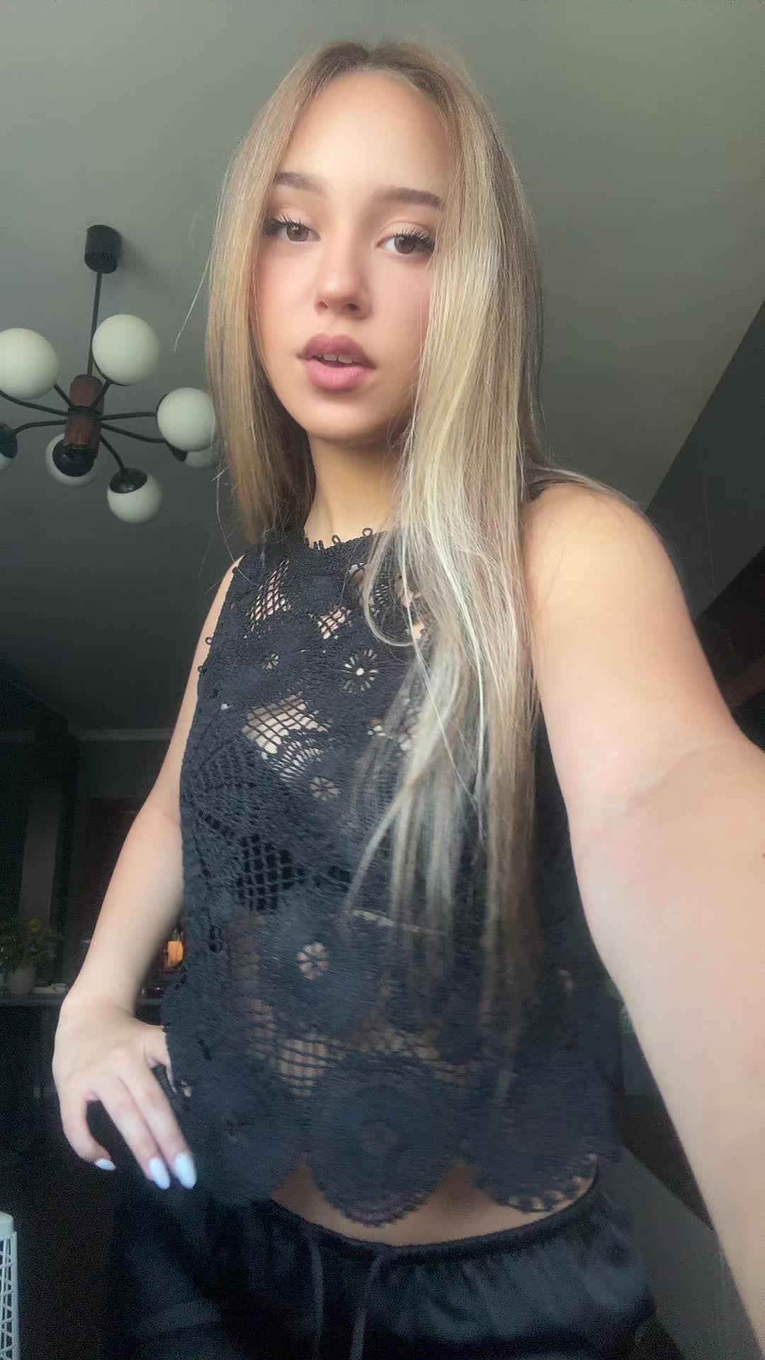 @izabela