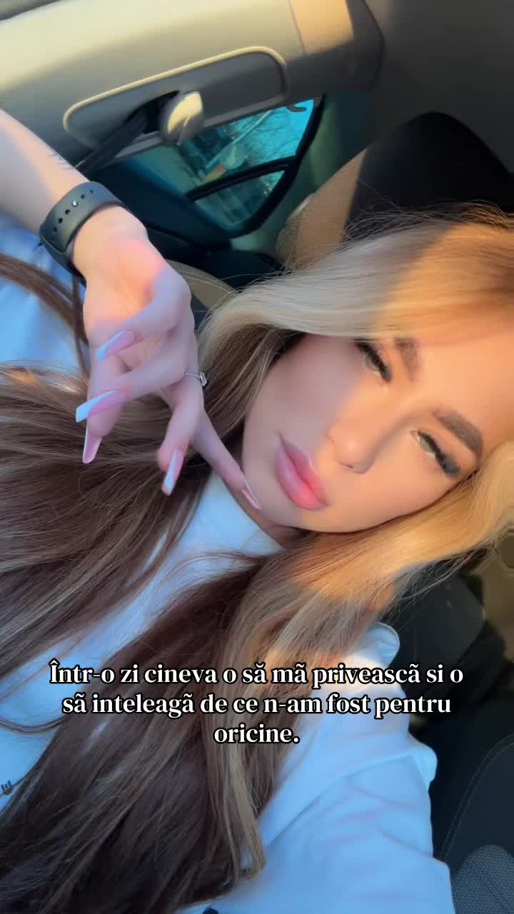 @Elena Georgiana