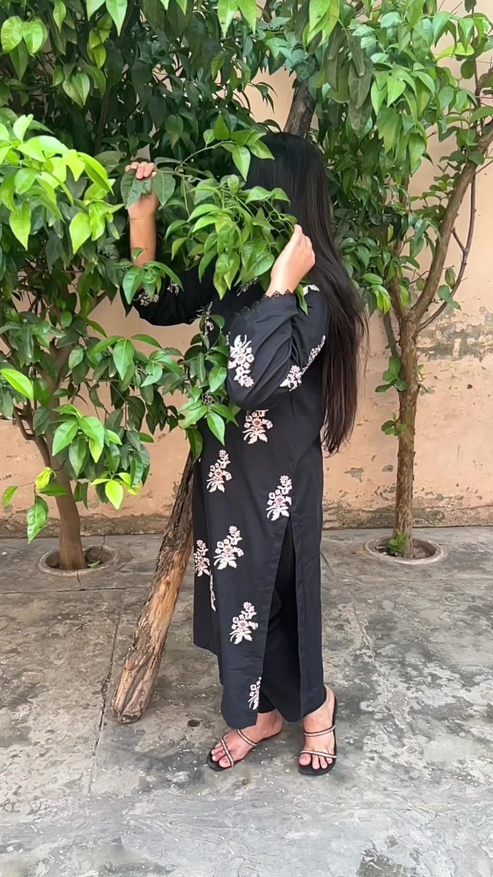 @𓆩 میرا عشق باغی 𓆪