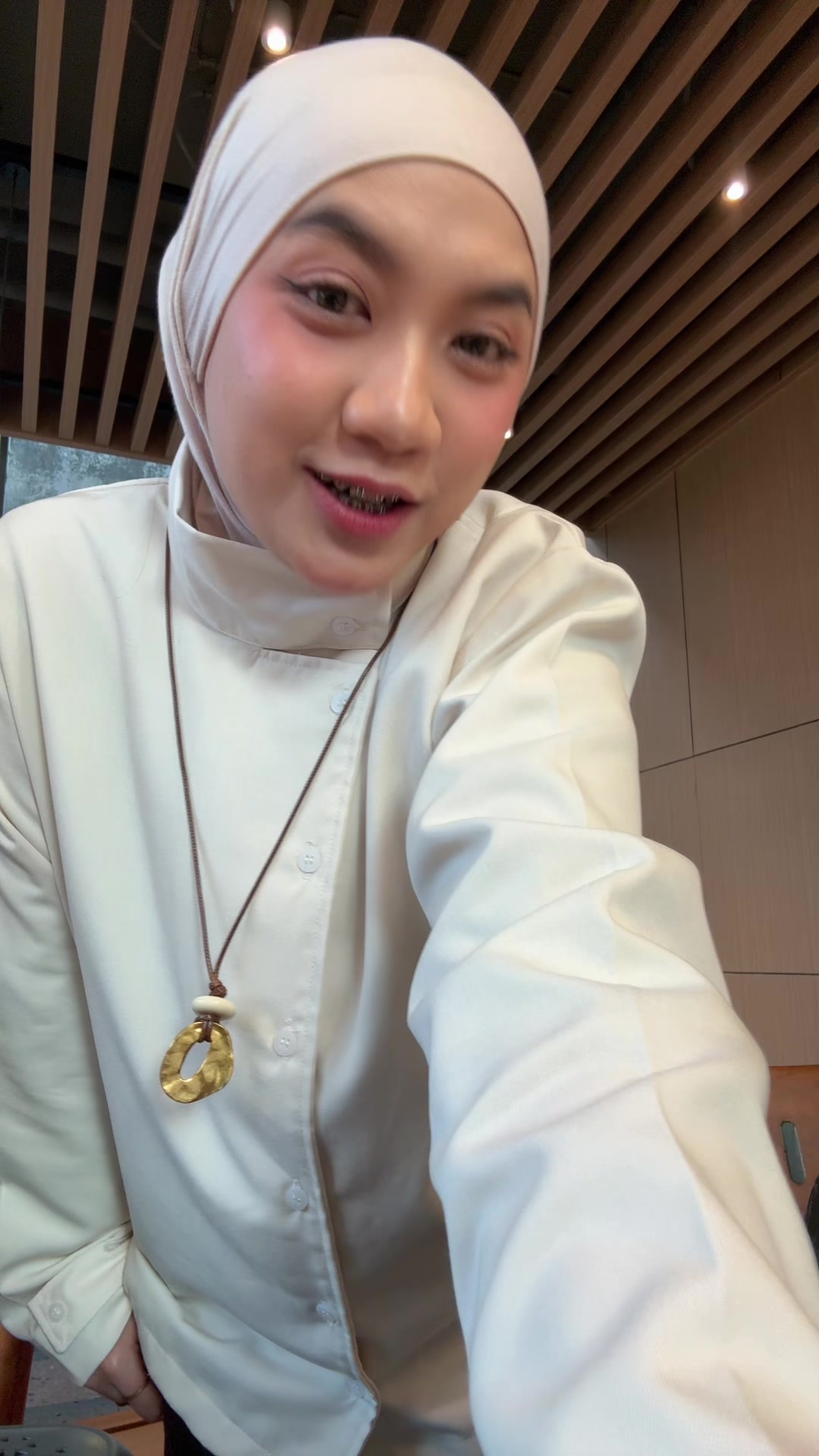 @Putri ✿