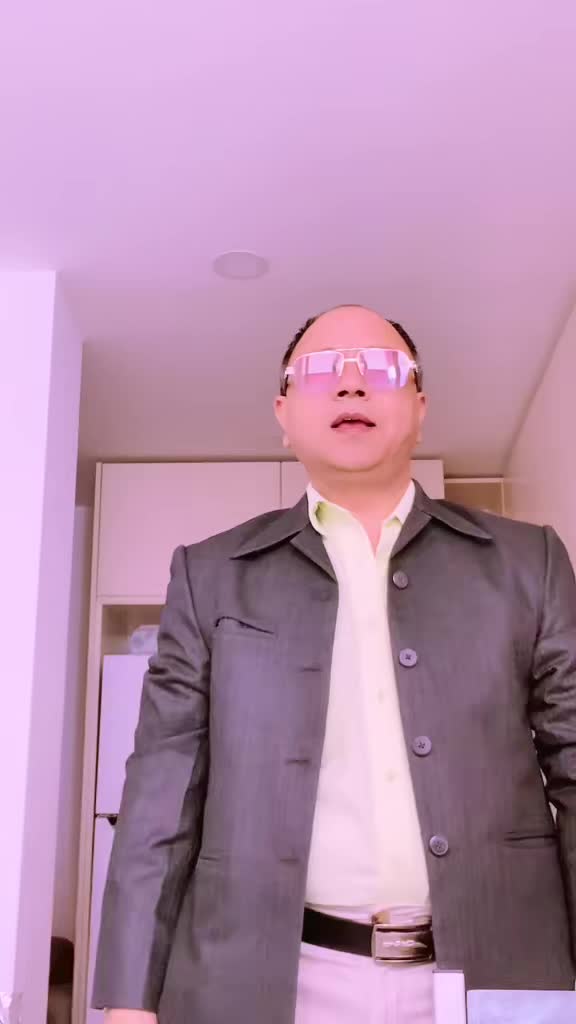 @देव लमा पैस को भरिभराउ 😁