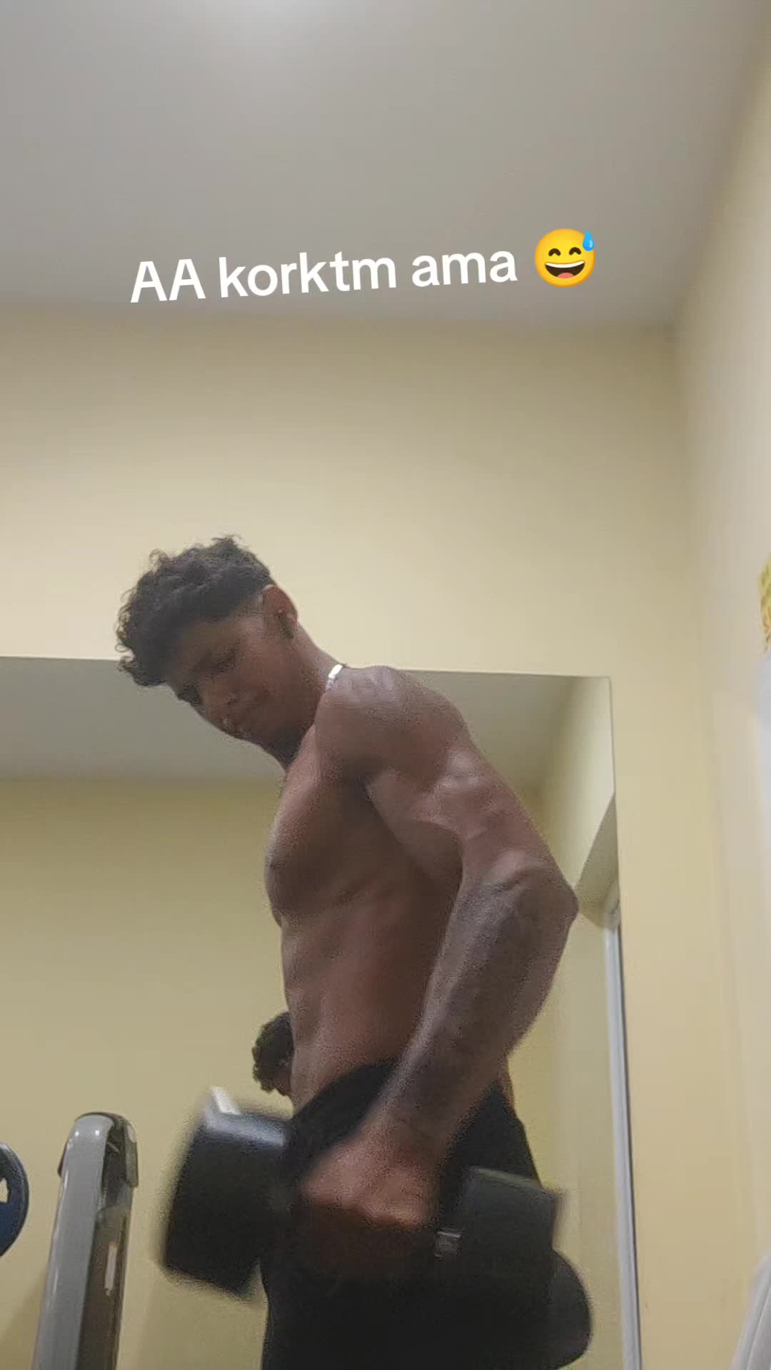 @Yakışıklıyım