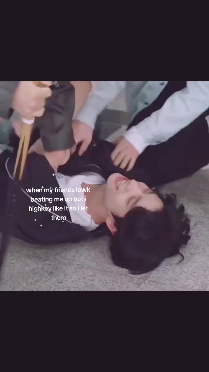 @𝓡 𝕚ʀ𝓲   ₊˚.؛ ଓ