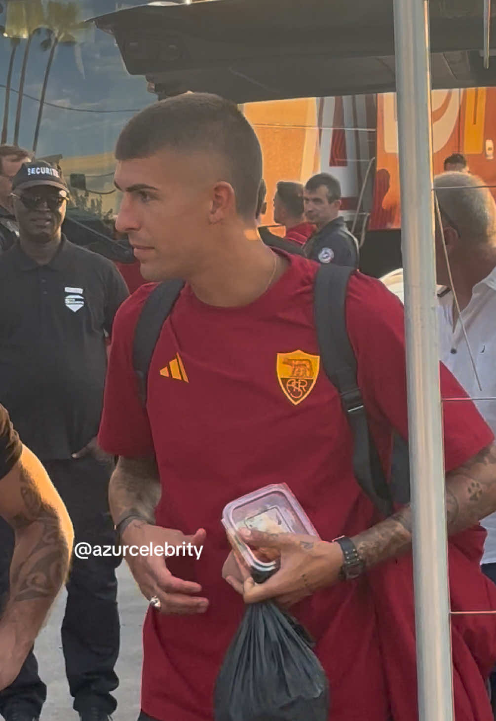 @azurcelebrity