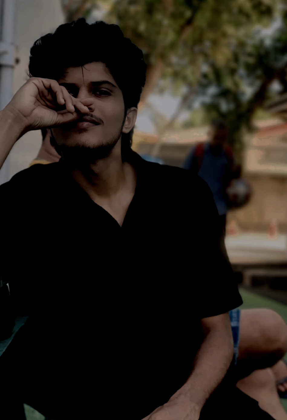 @- A   F   Z   U -