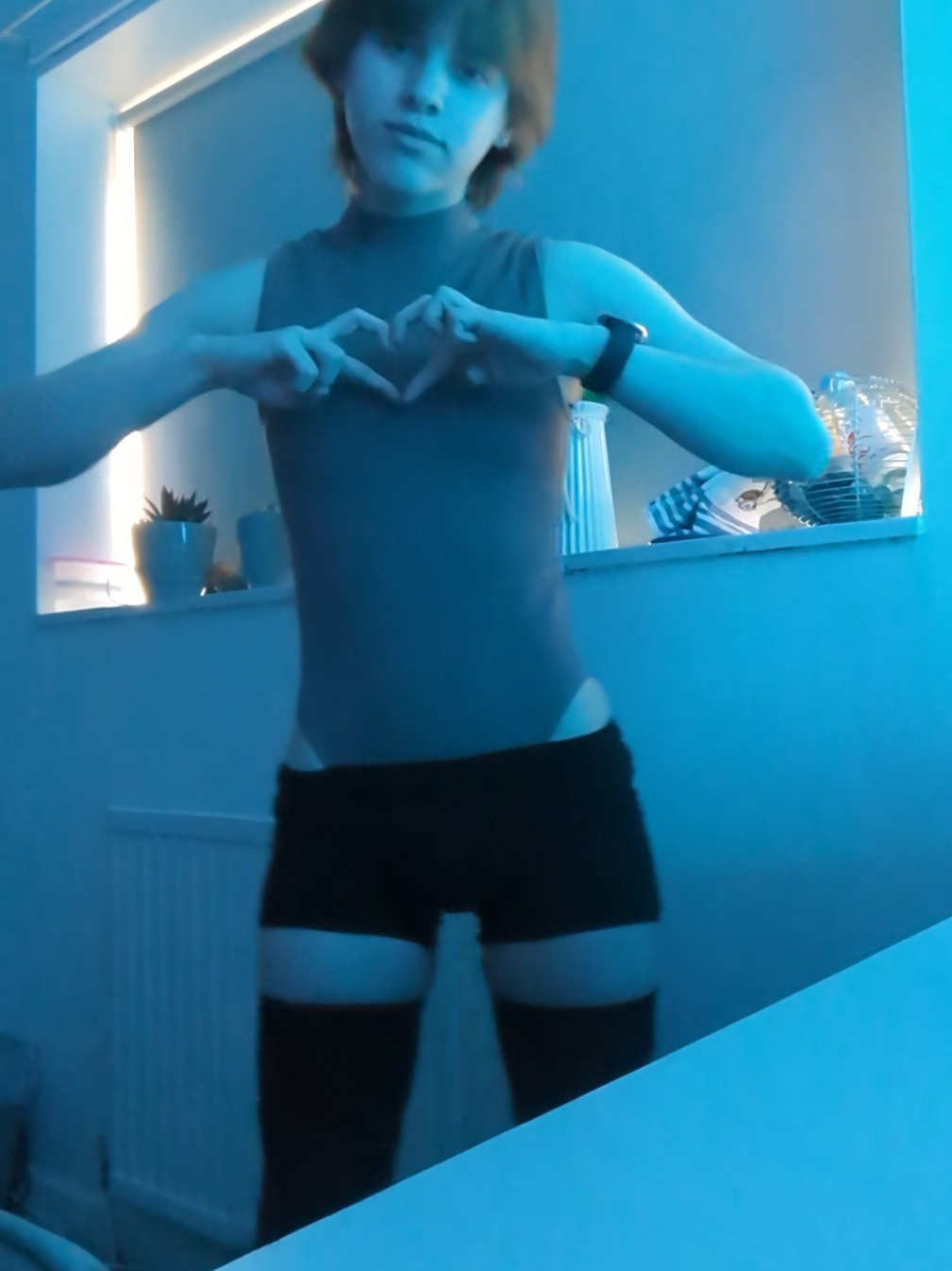 @LXV3RZ