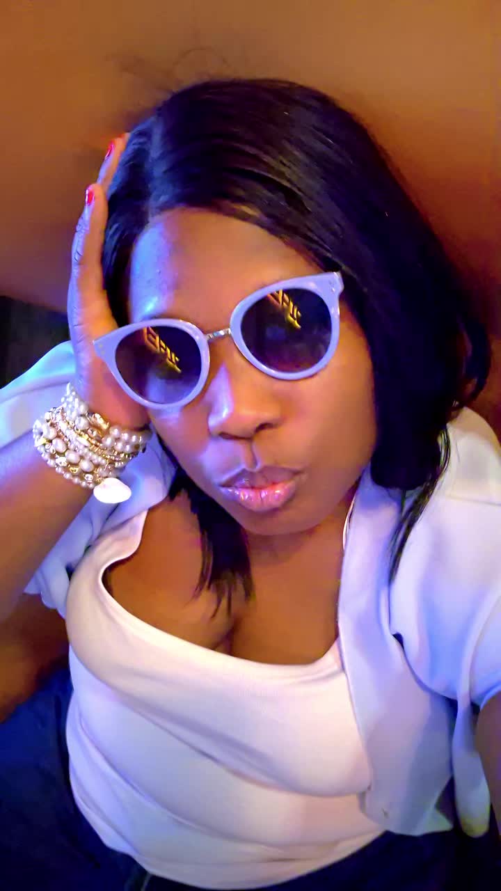 @FUNMITESHINE