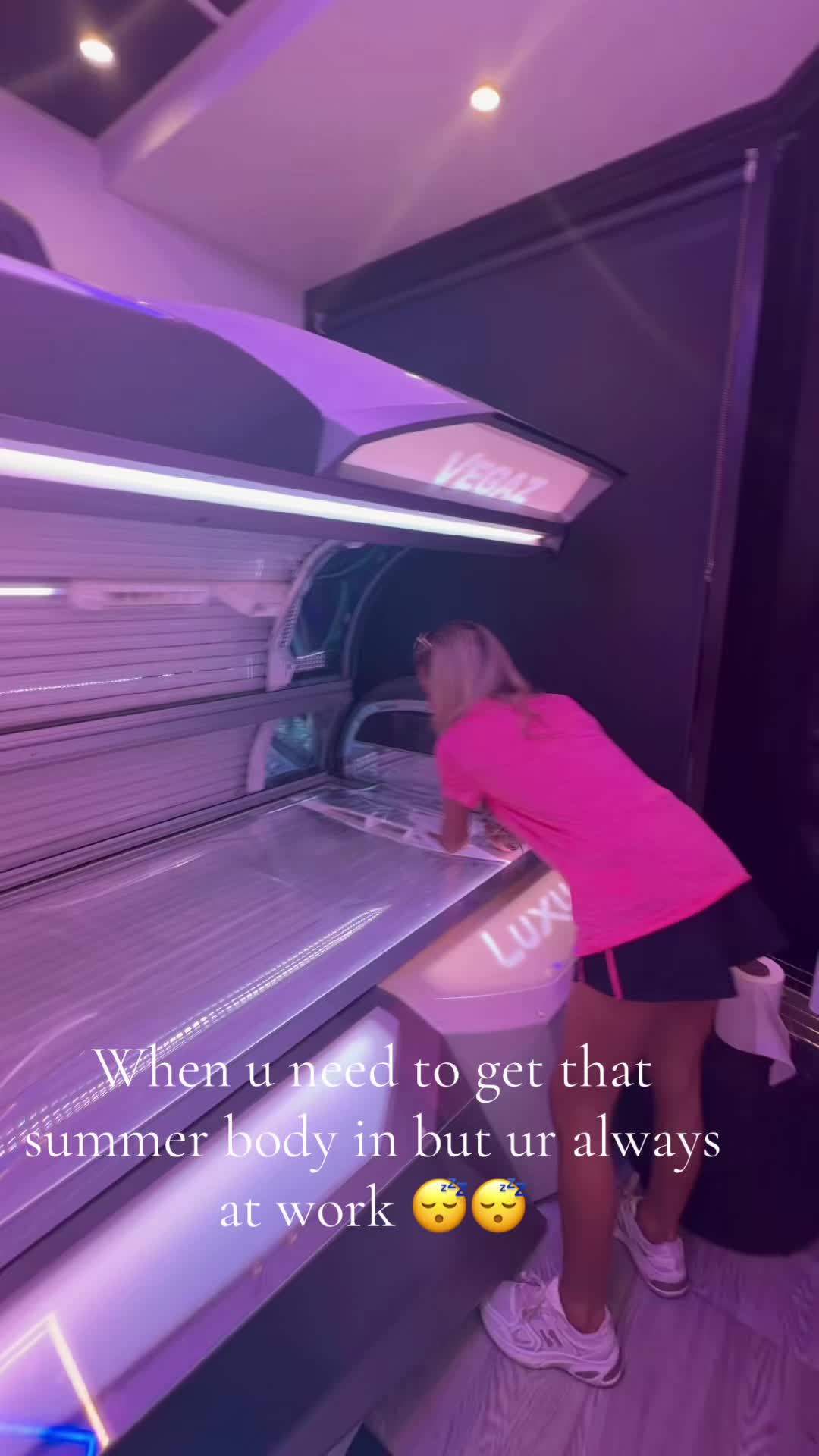 @Luna Tanning
