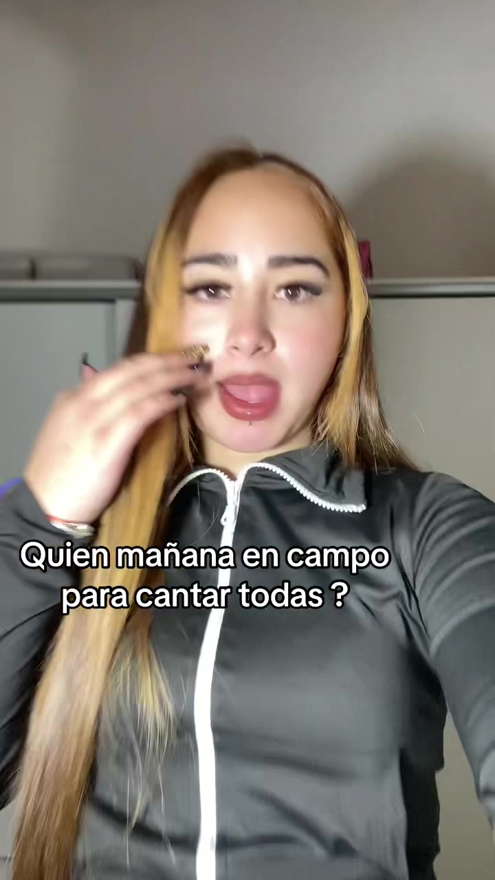 @Nayla_roldan