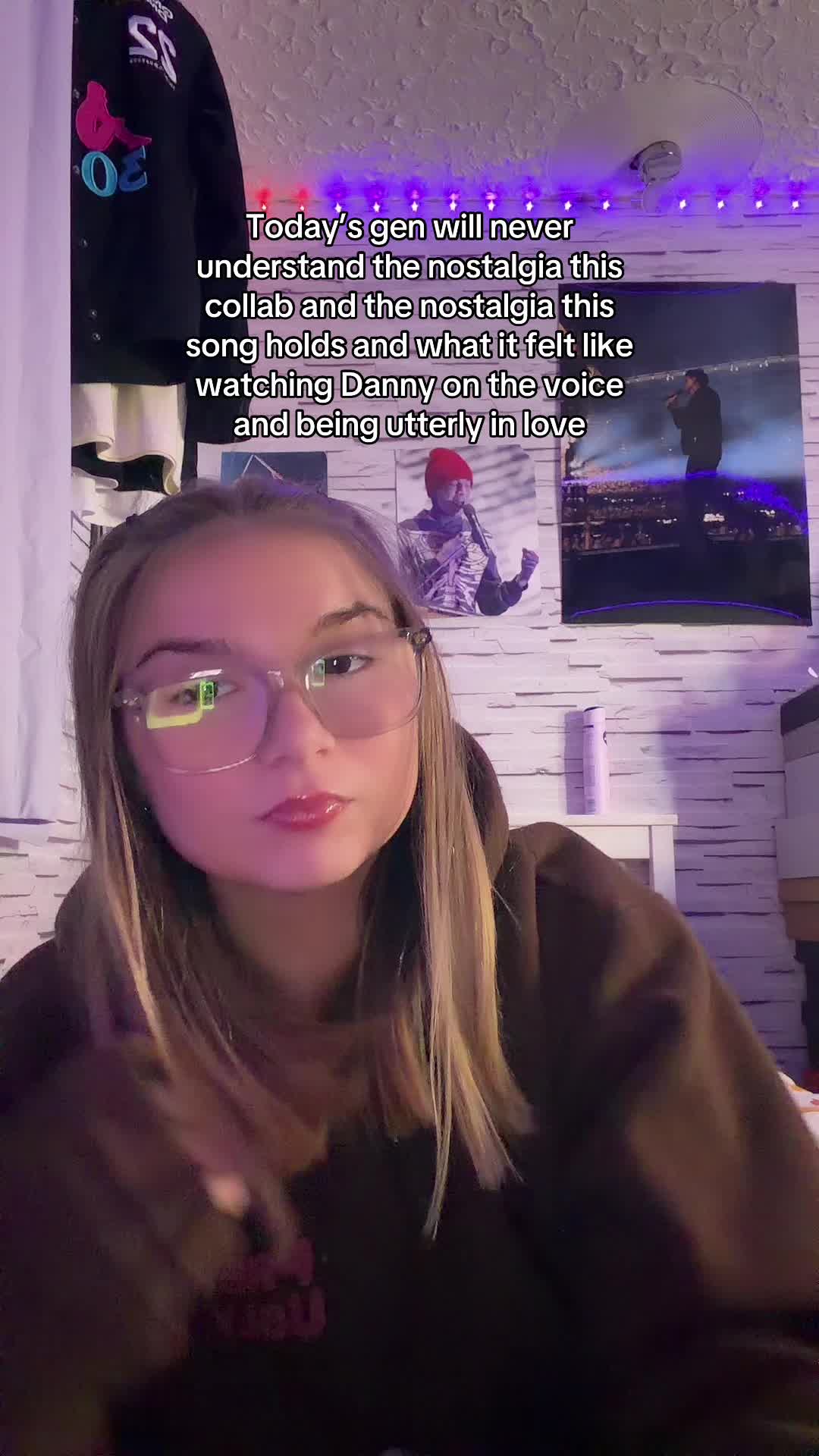 @tee