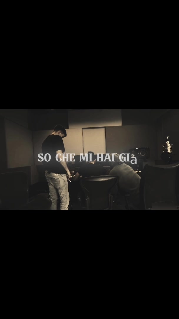 @eC.Lyrics’