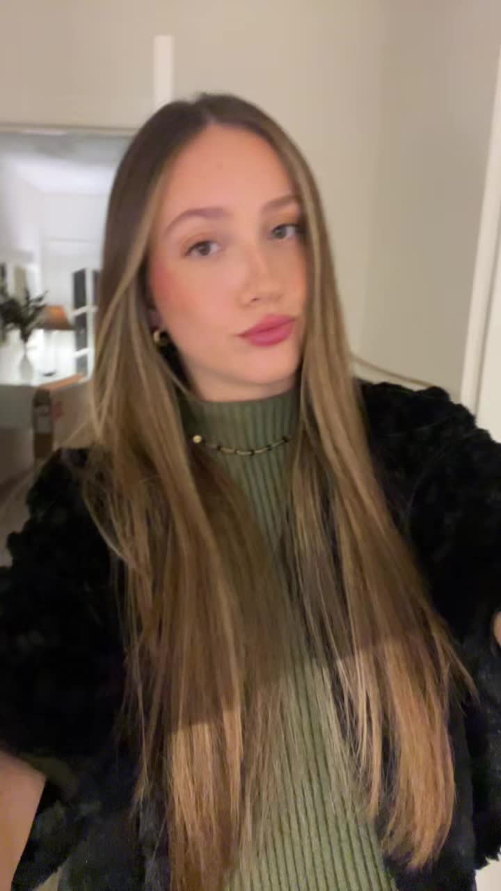 @&Agrave;ngela