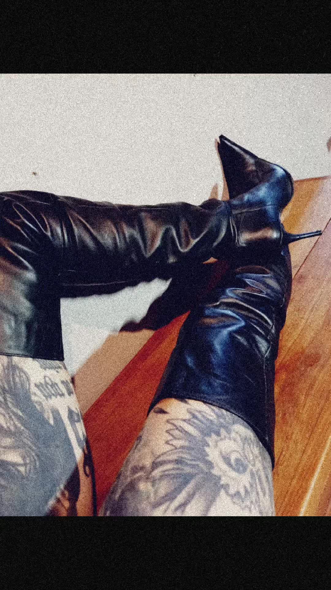 @inkedthighhigh