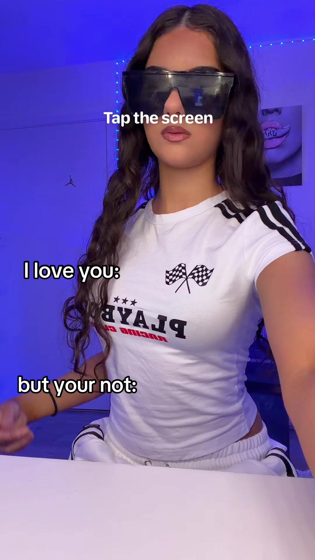 @👠
