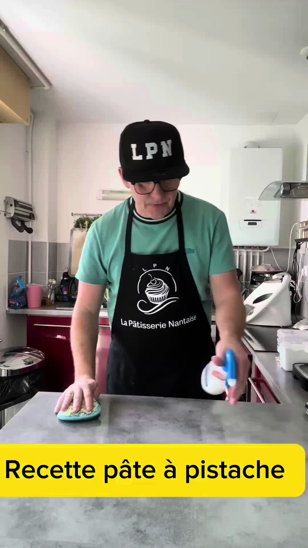 @lapatisserienantaise