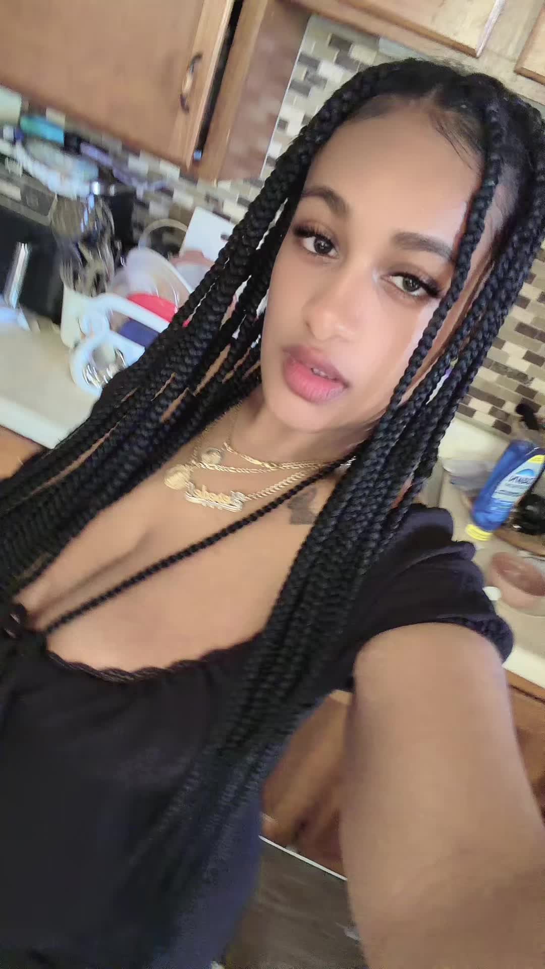 @👑🫦