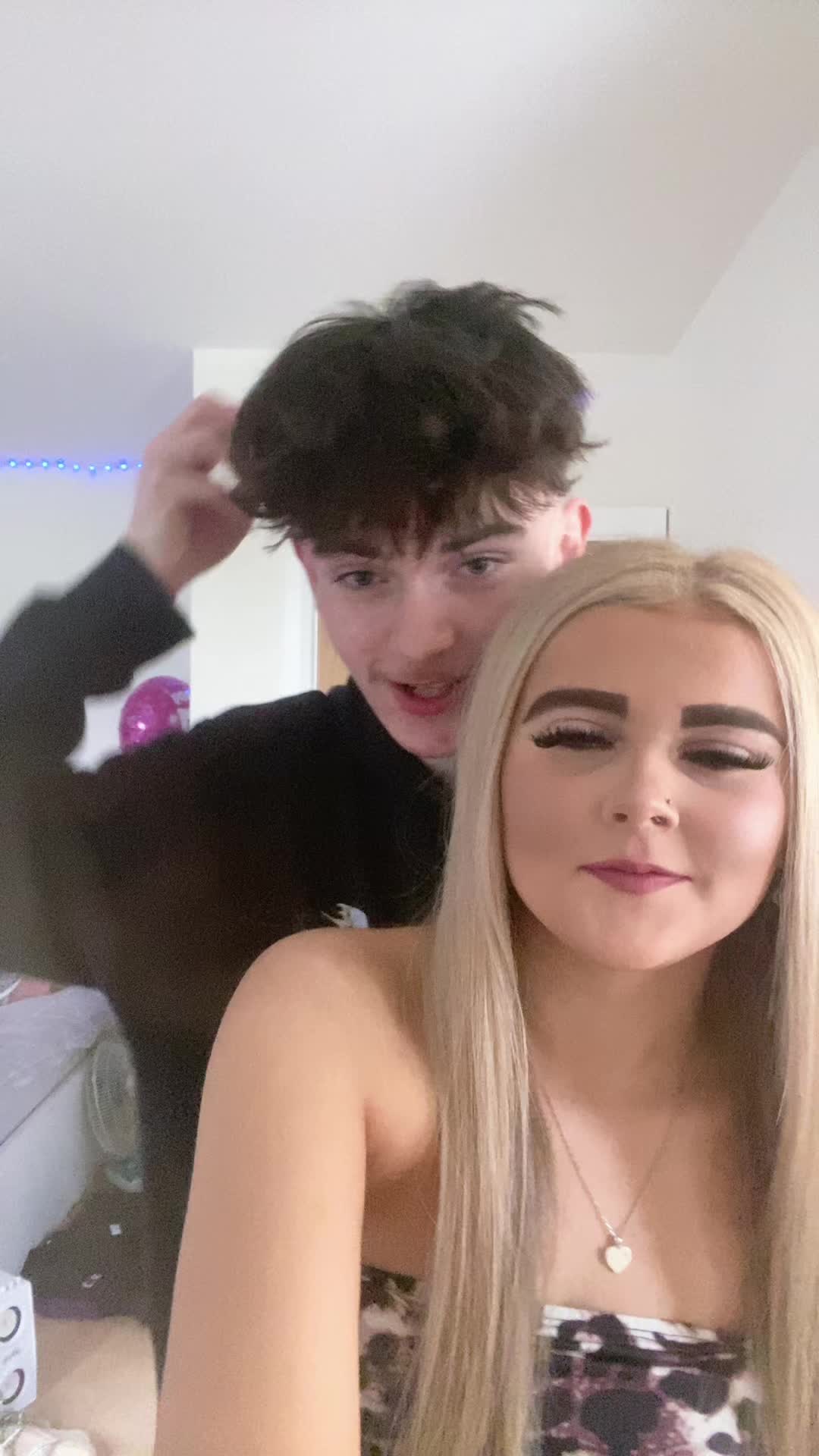 @𝑳❤️