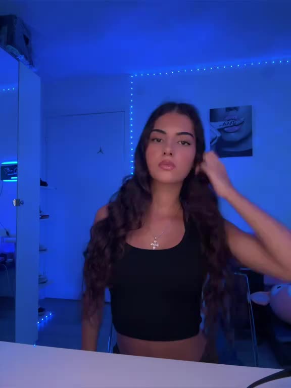 @👠