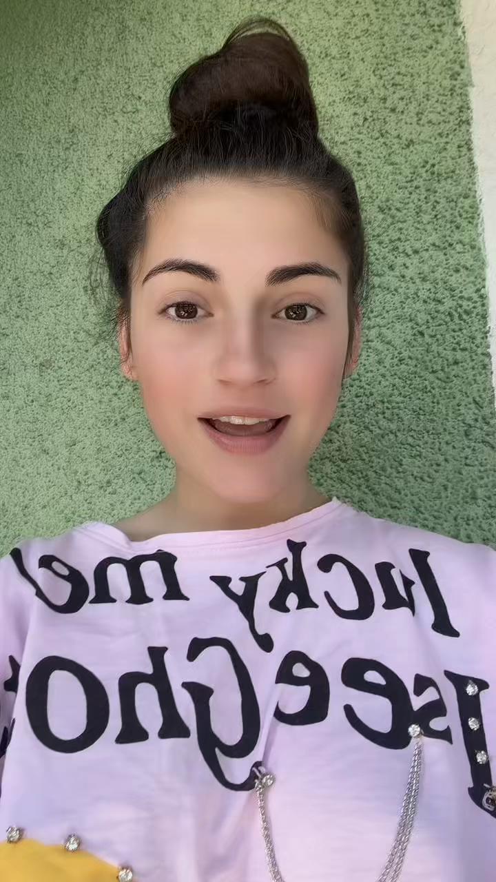 @victoriasecara_0😘