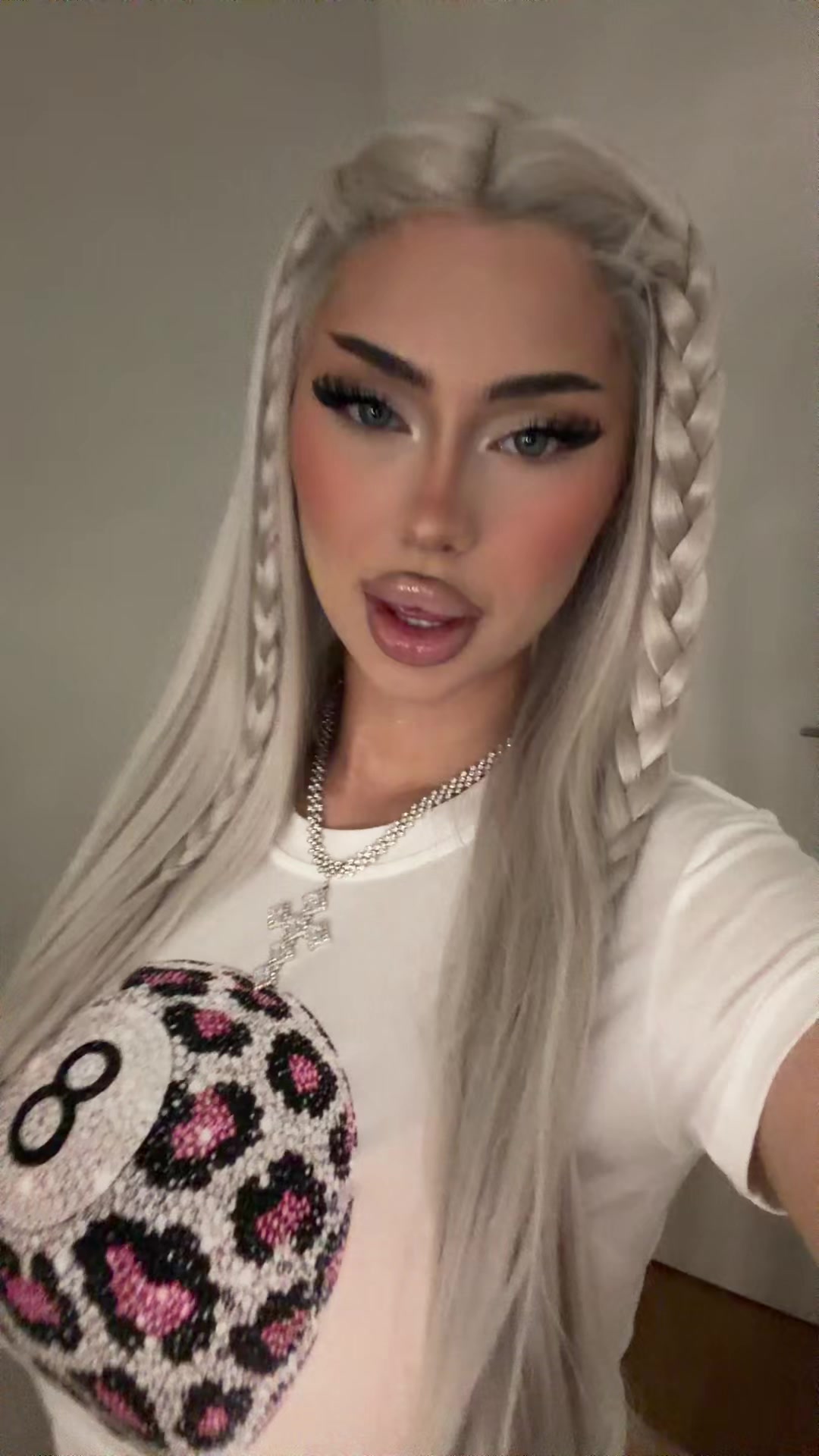 @Syndii69