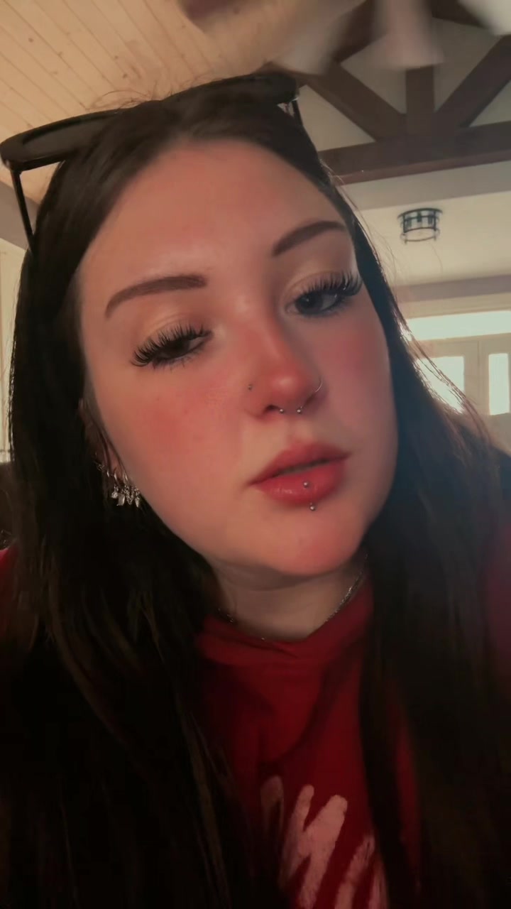 @_urdadsfavbrunette