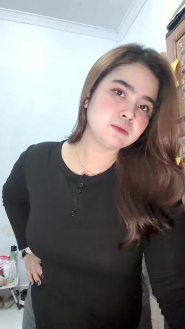 @Hanya M